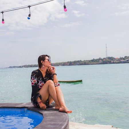 The Waterfront Beach House Lembongan Exteriör bild