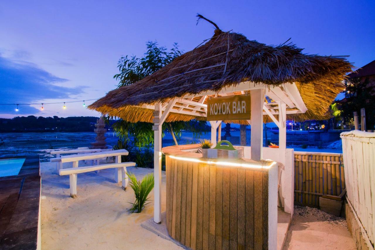The Waterfront Beach House Lembongan Exteriör bild