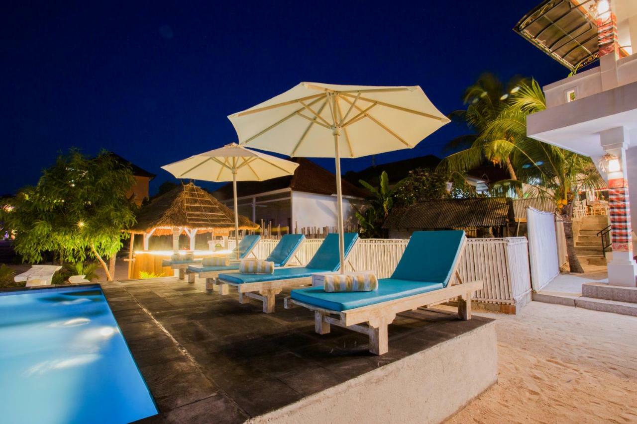 The Waterfront Beach House Lembongan Exteriör bild